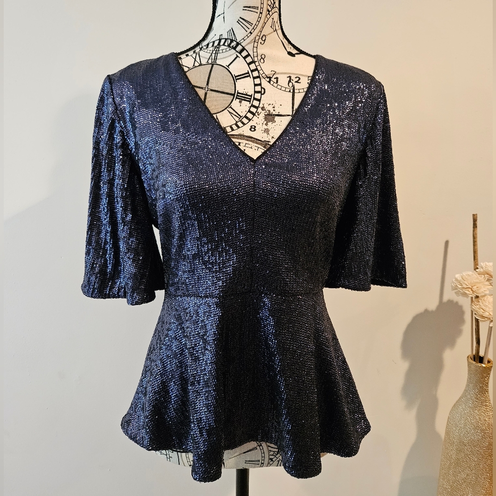 ⭐️ NWT Rachel Zoe navy sequin peplum top flutter sleeve size 6